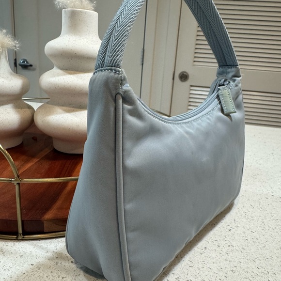 Prada Re-Edition 2000 Nylon Mini Bag with COA - Picture 5 of 16